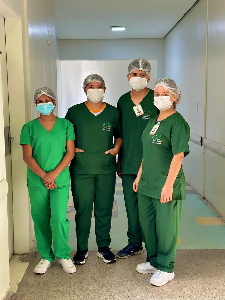 Equipe de alunos de Enfermagem da CETERR